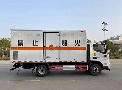 文圣爆破器材运输车